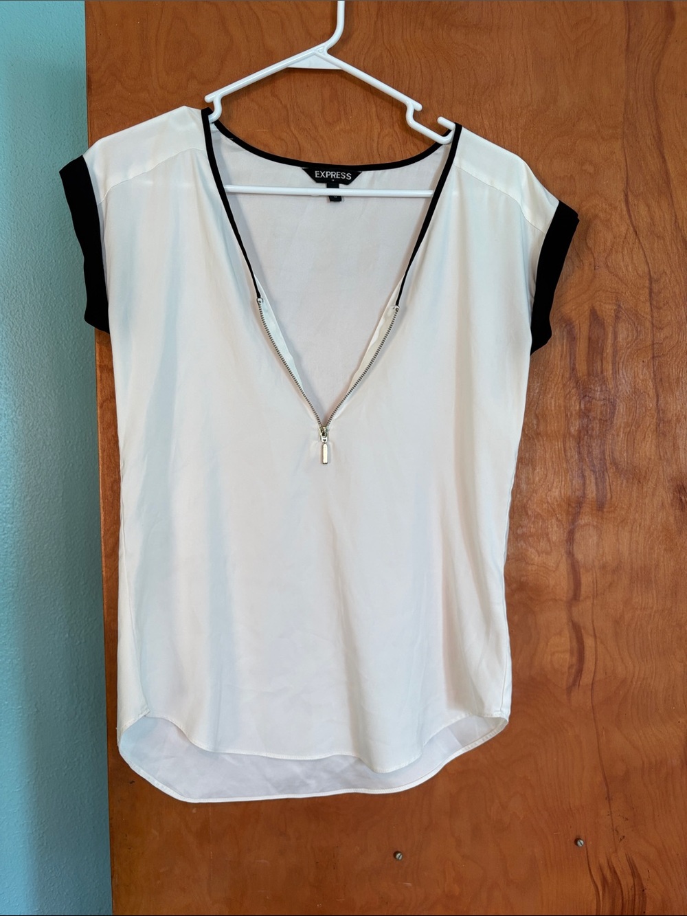 Express White V-Neck Zip Front Blouse with Black Trim